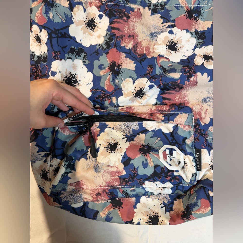 Athletic Backpack Waterproof/Lightweight Sport Sw… - image 7